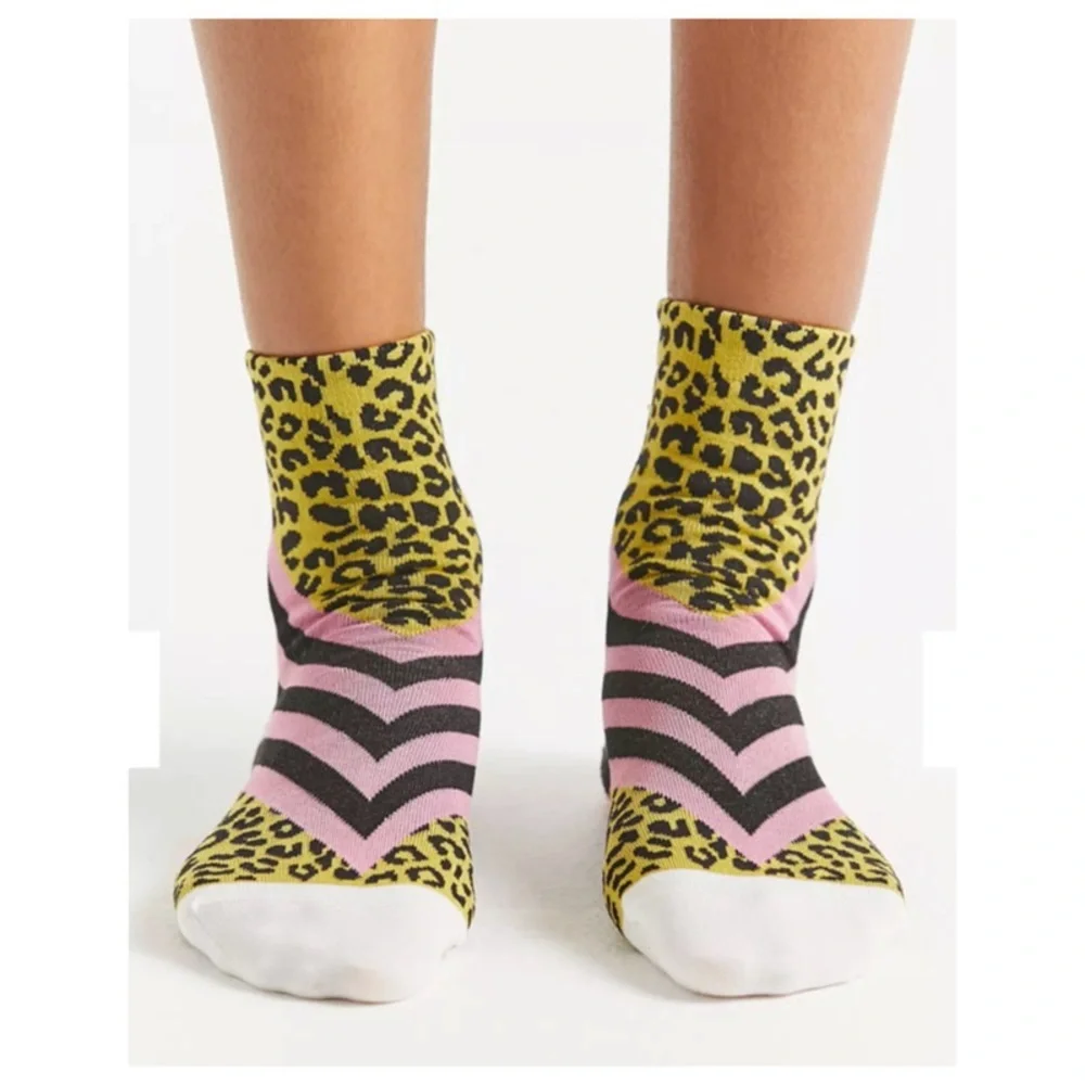 SALE! Hysteria Happy Socks Trendy 2-Pairs Samantha Ankle Socks & Fuzzy Socks